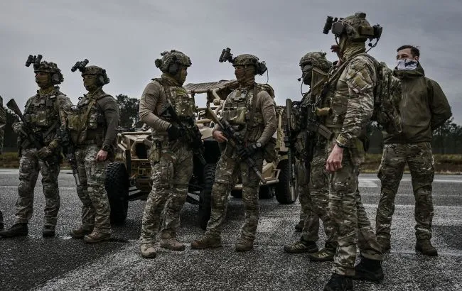 Франція запускає добровільну військову службу для молоді: новий формат служіння державі та безпеці країни